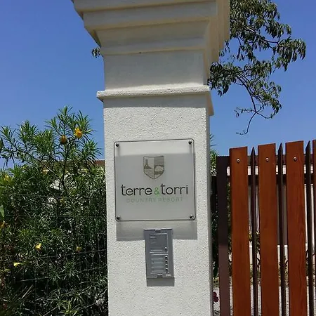 Terre E Torri Country Фермерский дом *